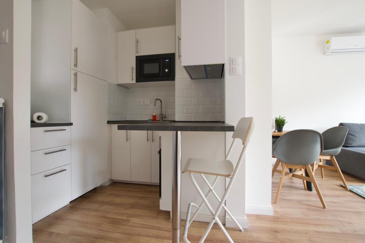 Standard Apartment By Hi5 - Dessewffy 37 Suites Budapest Exterior foto