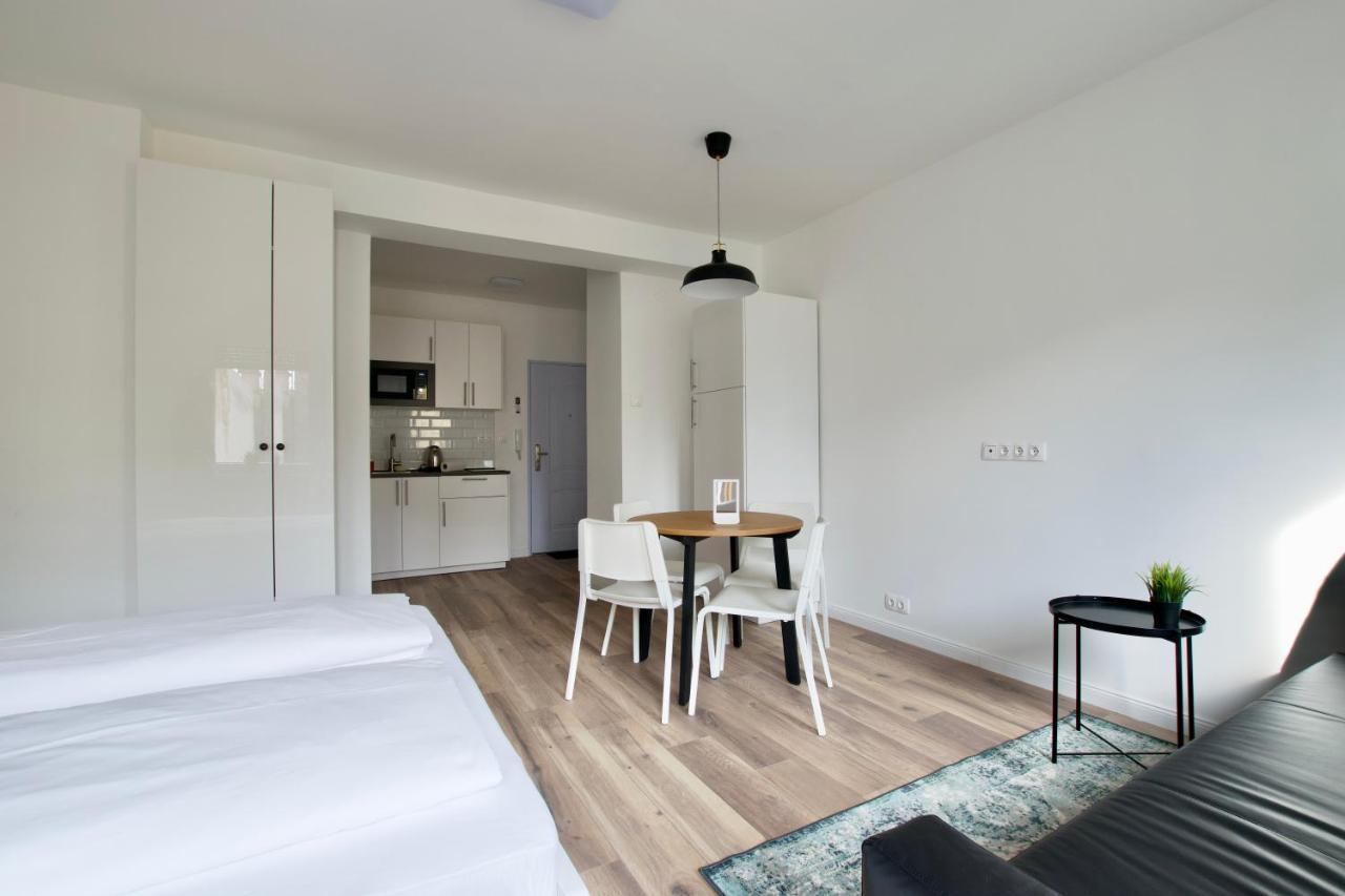 Standard Apartment By Hi5 - Dessewffy 37 Suites Budapest Exterior foto