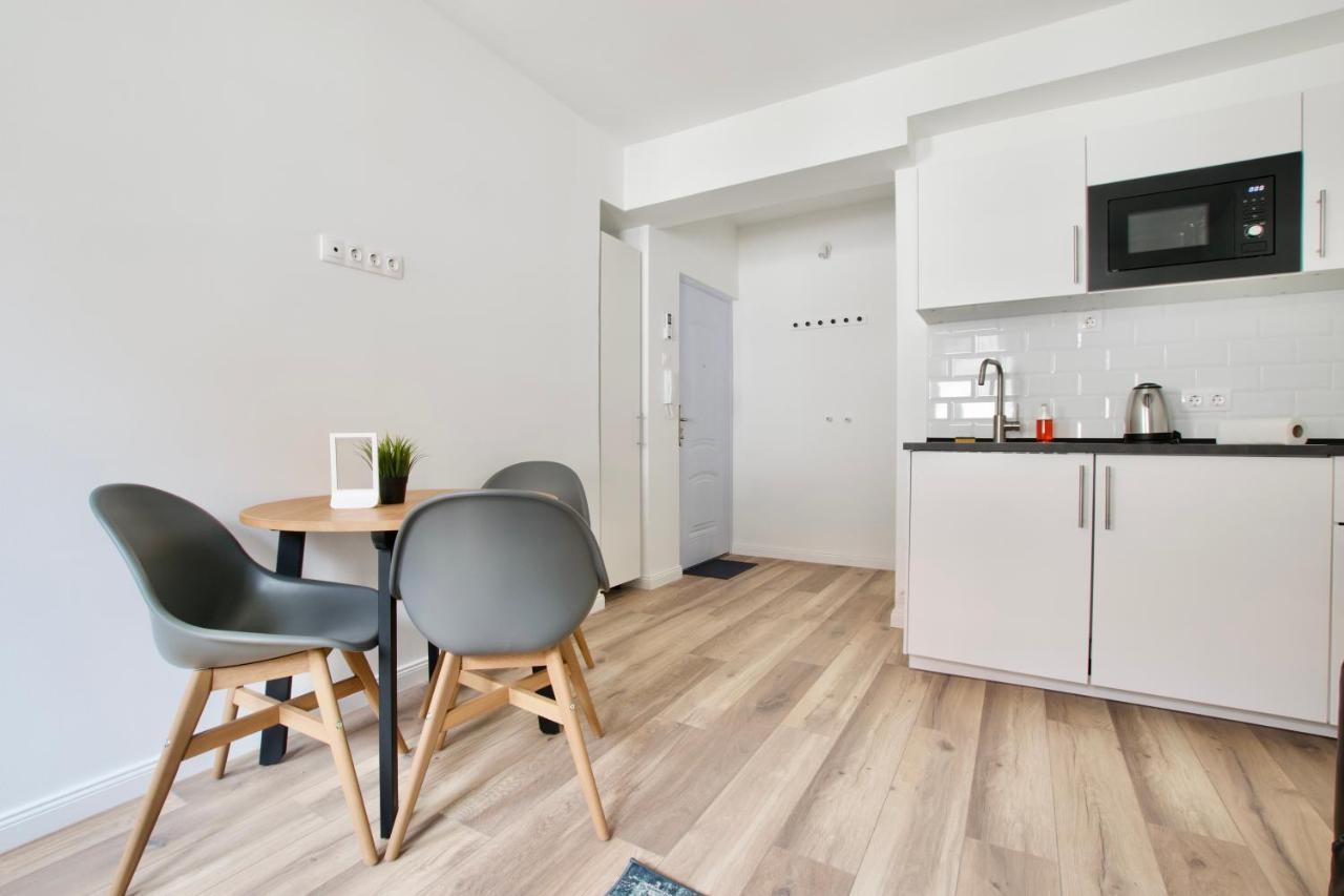 Standard Apartment By Hi5 - Dessewffy 37 Suites Budapest Exterior foto